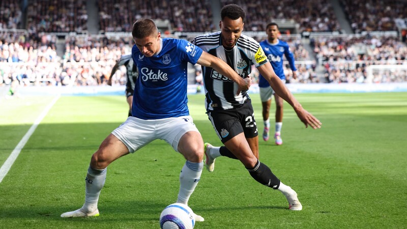 Everton vs Newcastle - Khuất phục Chích Chòe