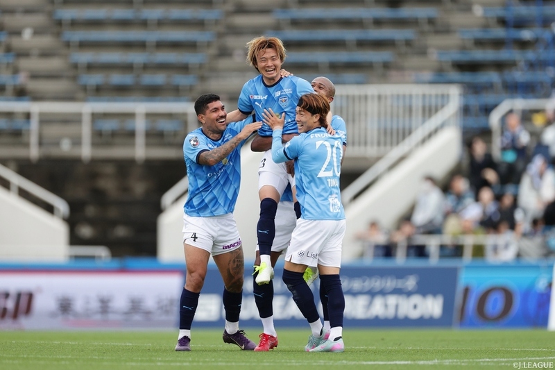 Toyama vs Yokohama FC - Tâm điểm vòng 8