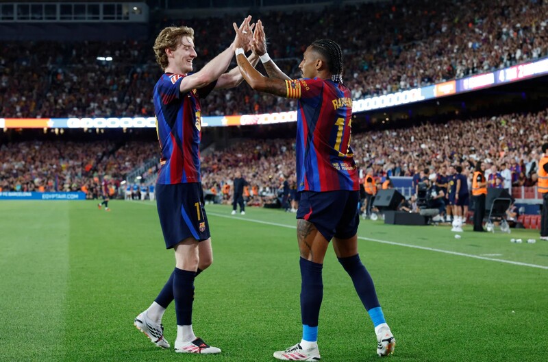 Valencia vs Barcelona - Sức mạnh khủng khiếp