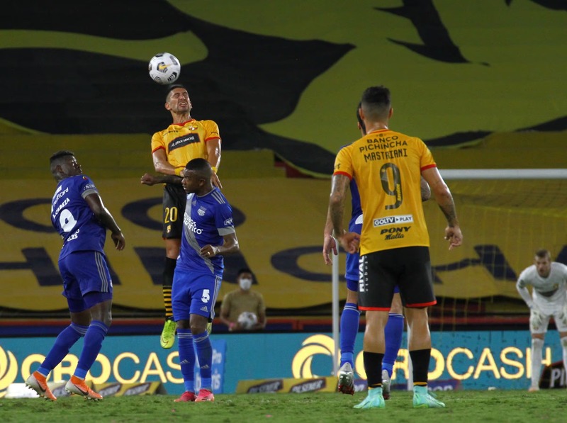 Emelec vs Barcelona SC - Derby rực lửa