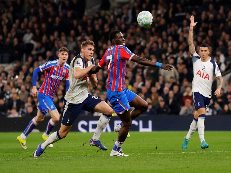 Tottenham vs Crystal Palace - Dấu chấm hết cho Pierre Sage